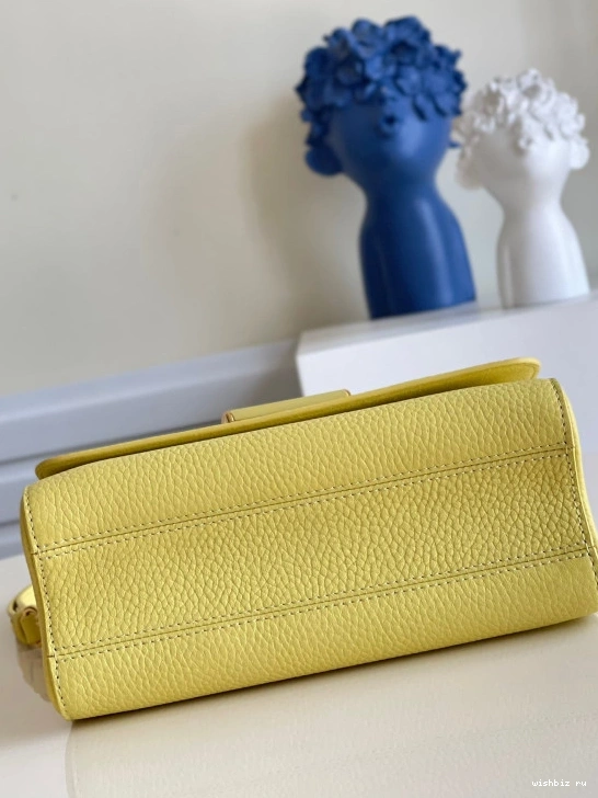 WIS MM TWIST VUITTON LOUIS 0713